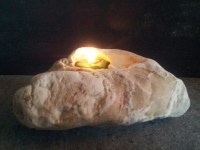 Kerzenhalter aus Stein, gefunden an der Sense